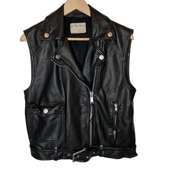 Free People Emilia Vegan Faux Leather Black Moto Vest size Small - Picture 3 of 7